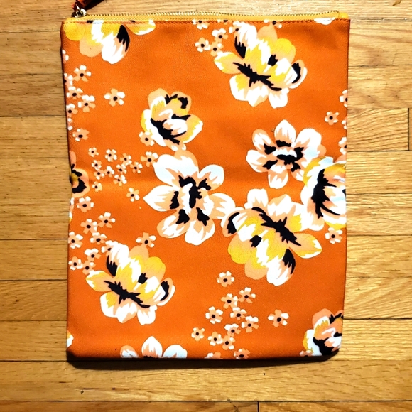 Rachel Pally reversible clutch - Picture 1 of 5